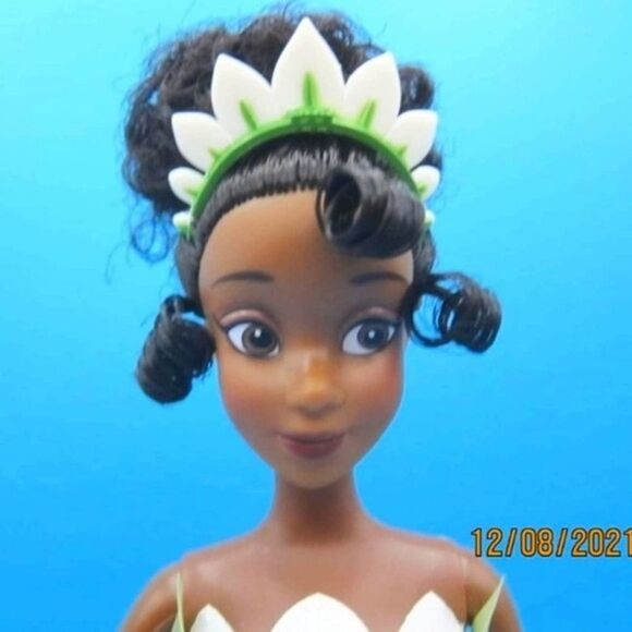 🔥Disney Princess Tiana Gift Set doll Lipsmacker frog princess NWOT - Picture 5 of 11